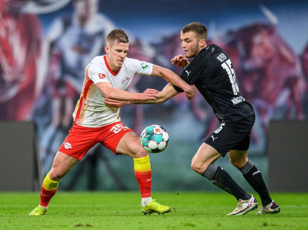  纳格尔斯曼创奇迹，莱比锡欧冠资格稳如磐石  